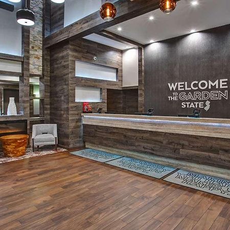 Hampton Inn And Suites Newark Airport אליזבת מראה פנימי תמונה