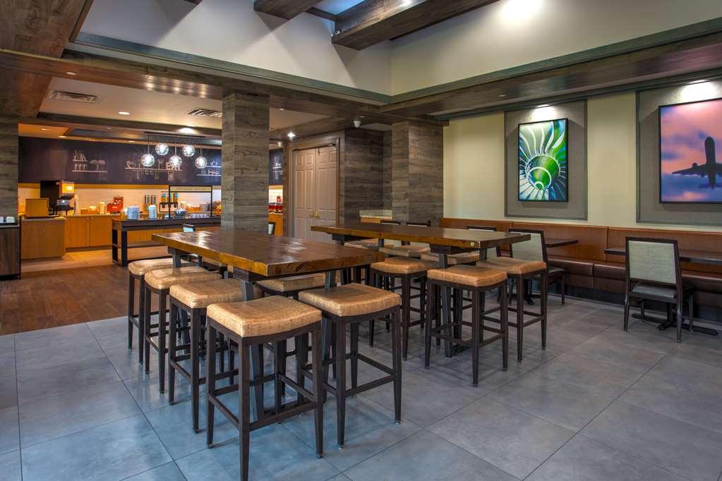 Hampton Inn And Suites Newark Airport אליזבת מסעדה תמונה